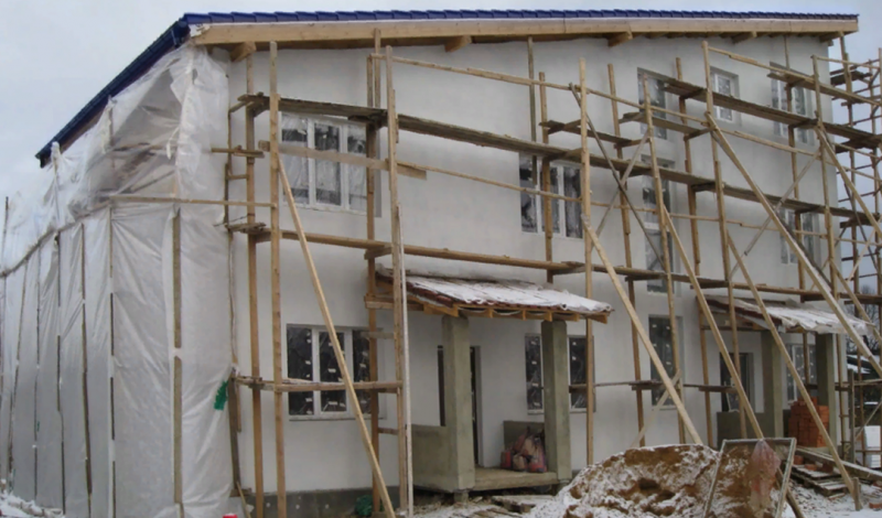 Сложности проведения штукатурных работ зимой